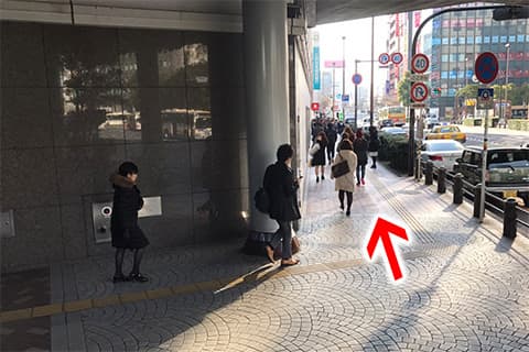 横浜駅JR、東横線西口から